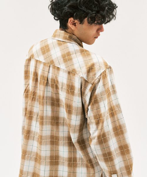 417 EDIFICE（フォーワンセブンエディフィス）の「ステッチチェック シャツ（シャツ/ブラウス・メンズ・ブラウン/グリーン/ピンク・MEDIUM/LARGE）」の9枚目の写真