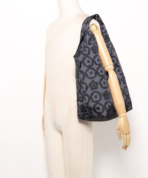 MARY QUANT(マリークワント)の「MARY QUANT エコバッグ <イチゴ>(エコバッグ/サブバッグ・レディース・ブラック/レッド・FREE)」の14枚目の写真