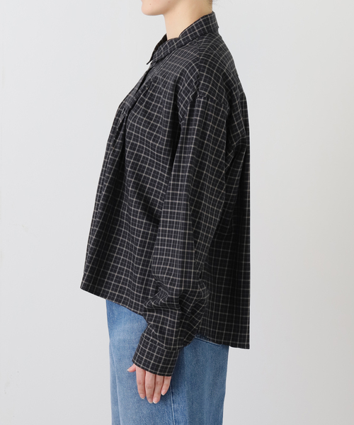 JOURNAL STANDARD（ジャーナルスタンダード）の「ギャザーレギュラーカラーブラウス（シャツ/ブラウス・レディース・ネイビー/ベージュ・FREE）」の10枚目の写真