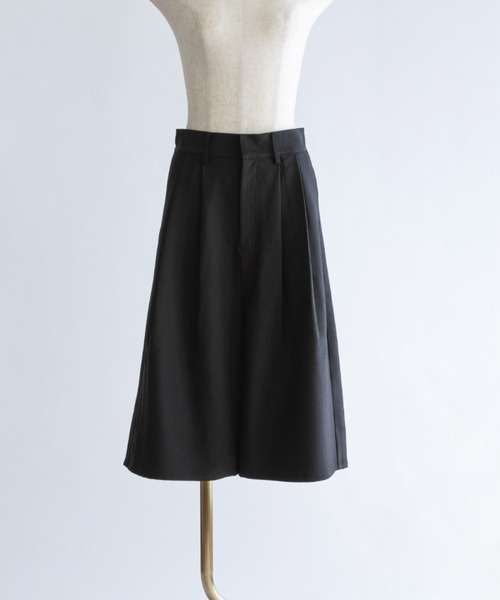 EN NEUME(エンノイム)の「Big Silhouette Half Pants(その他パンツ・レディース・ベージュ/ブラック/ダークブラウン・0/1)」の8枚目の写真