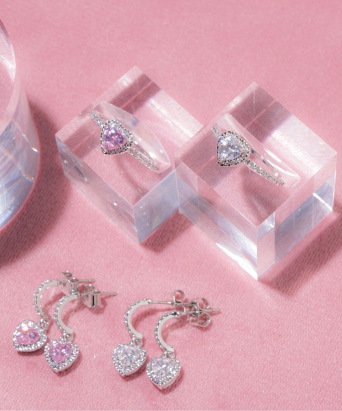 JILL by JILL STUART(ジルバイジルスチュアート)の「Cubic プチハートピアス(ピアス(両耳用)・レディース・ピンク/シルバー・FREE)」の5枚目の写真