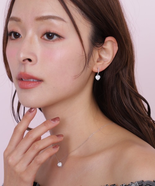 JILL by JILL STUART(ジルバイジルスチュアート)の「Cubic プチハートピアス(ピアス(両耳用)・レディース・ピンク/シルバー・FREE)」の14枚目の写真