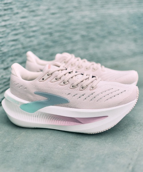 BROOKS(ブルックス)の「W GLYCERIN MAX 2 BRW 4682(スニーカー・レディース・ピンク・25.5cm/25.0cm/24.5cm/24.0cm/23.5cm)」の2枚目の写真
