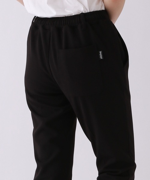 repipi armario(レピピ アルマリオ)の「カットフレアパンツ(その他パンツ・キッズ・ホワイト系/ブラック系/ブラック・SMALL/LARGE/MEDIUM)」の6枚目の写真