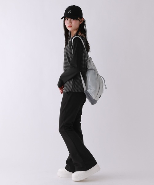 repipi armario(レピピ アルマリオ)の「カットフレアパンツ(その他パンツ・キッズ・ホワイト系/ブラック系/ブラック・SMALL/LARGE/MEDIUM)」の4枚目の写真