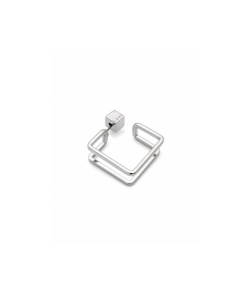 Lyvi(ライビィ)の「Framed Square Piercing / 金属アレルギー対応(ピアス(両耳用)・レディース・シルバー/ゴールド・FREE)」の6枚目の写真