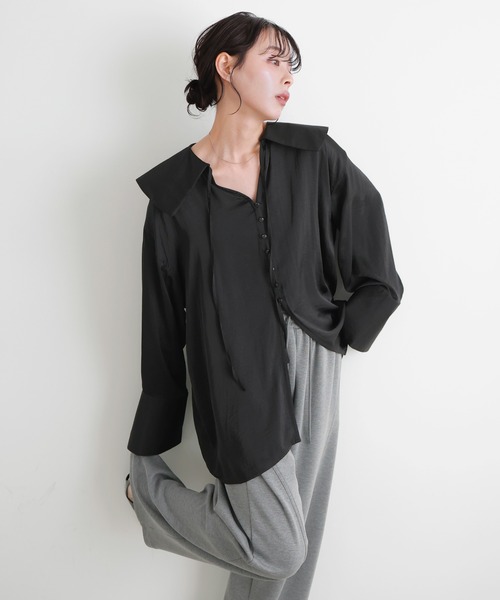 LIAN（リアン）の「ビッグカラーシアースキッパーブラウス（シャツ/ブラウス・レディース・ブラック/ベージュ/ブルー/オフホワイト・FREE）」の22枚目の写真