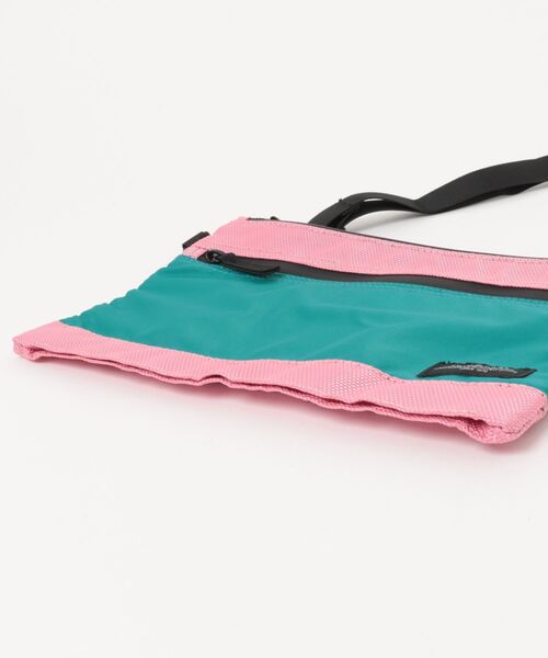 ARCHIVER（アーカイバ）の「【AS】【TRIUMPHAL】 NYLON SACOCHE SHOULDER BAG（ショルダーバッグ・メンズ・ブラック/チャコールグレー/ダークグリーン/ネイビー/ライトグリーン/ピンク・FREE）」の8枚目の写真