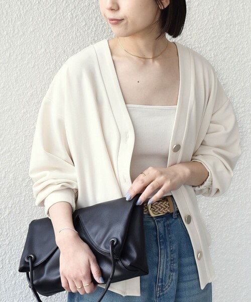 SHIPS Colors(シップス カラーズ)の「SHIPS Colors:〈手洗い可能〉カット ジョーゼット Vネック カーディガン(セットアップ対応可能)(カーディガン/ボレロ・レディース・ブラック/ネイビー/オフホワイト・ONE SIZE)」の20枚目の写真