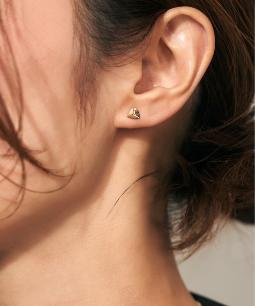 Jewel closet by L&Co.(ジュエルクローゼットバイエルアンドコー)の「K10 スタッズ ピアス(ピアス(両耳用)・レディース・ゴールド系3/ゴールド系1/ゴールド系2・FREE)」の12枚目の写真
