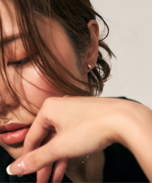 Jewel closet by L&Co.(ジュエルクローゼットバイエルアンドコー)の「K10 スタッズ ピアス(ピアス(両耳用)・レディース・ゴールド系3/ゴールド系1/ゴールド系2・FREE)」の14枚目の写真