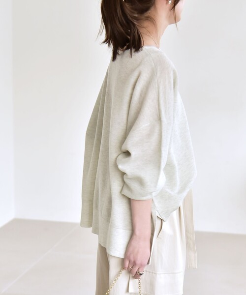 quaranciel（カランシエル）の「quaranciel:〈手洗い可能〉シアー 2way Vネック ドルマン ニット プルオーバー（ニット/セーター・レディース・シルバー/ネイビー/ラベンダー・ONE SIZE）」の22枚目の写真