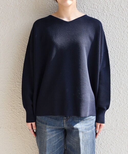 quaranciel（カランシエル）の「quaranciel:〈手洗い可能〉シアー 2way Vネック ドルマン ニット プルオーバー（ニット/セーター・レディース・シルバー/ネイビー/ラベンダー・ONE SIZE）」の8枚目の写真