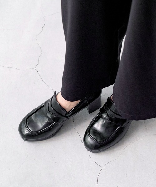 menue(メヌエ)の「厚底 ヒール コインローファー(ローファー・レディース・ダークブラウン/ブラック・25.5cm/25.0cm/24.5cm/24.0cm/23.0cm/26.0cm/23.5cm/22.5cm/22.0cm/21.5cm)」の3枚目の写真