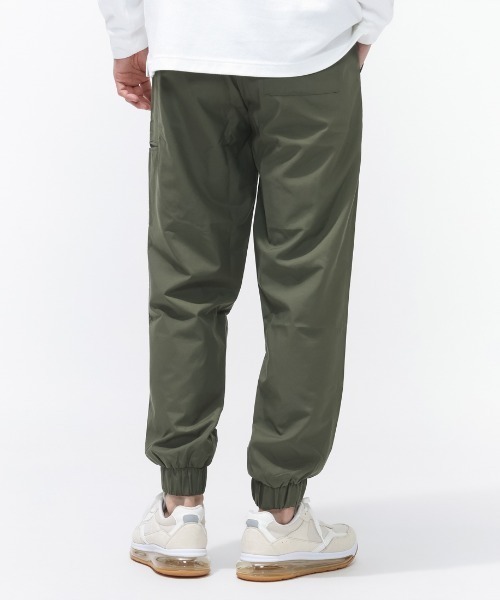 PUMA（プーマ）の「プーマ PUMA ESS ウーブン PT（その他パンツ・メンズ・カーキ/ブラック・S/M/L/LL/3L）」の4枚目の写真
