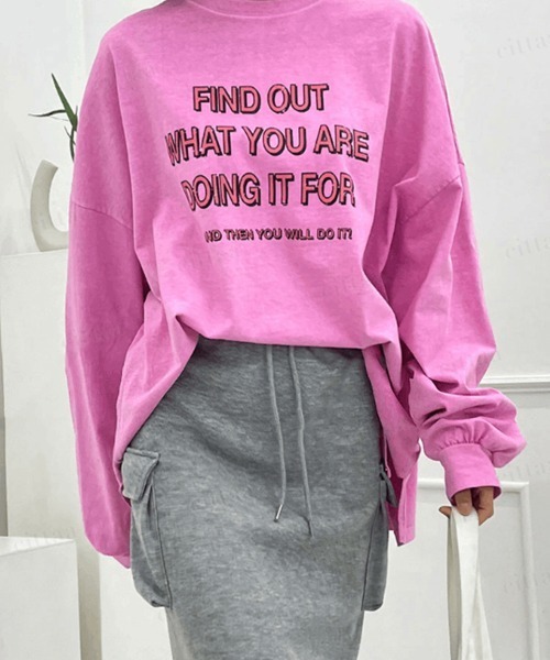 Dalfwin(ダールフィン)の「韓国ファッション FINDピグメント加工英字プリント長袖Tシャツ(Tシャツ/カットソー・レディース・チャコールグレー/ピンク・FREE)」の18枚目の写真