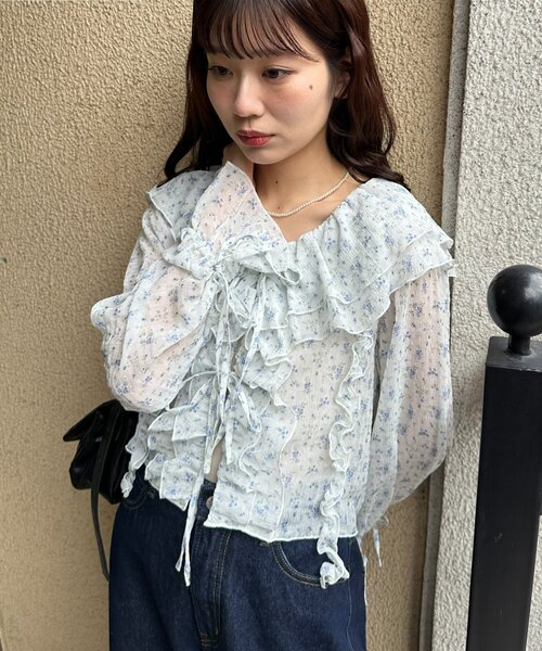 DISCOAT（ディスコート）の「【umm./花柄＆無地】生地ジャガードフリルブラウス（シャツ/ブラウス・レディース・アイボリー/ミント/ホワイト・FREE）」の5枚目の写真