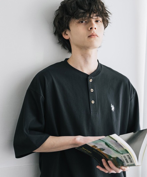 U.S. POLO ASSN.(ユーエスポロアッスン)の「U.S. POLO ASSN. ユーエスポロアッスン 別注コラボワンポイントロゴ刺繍天竺ヘンリーネック半袖Tシャツ(Tシャツ/カットソー・メンズ・ブラウン/ホワイト/ベージュ/チャコール/ネイビー/ブラック/ワイン・M/XL/L)」の16枚目の写真