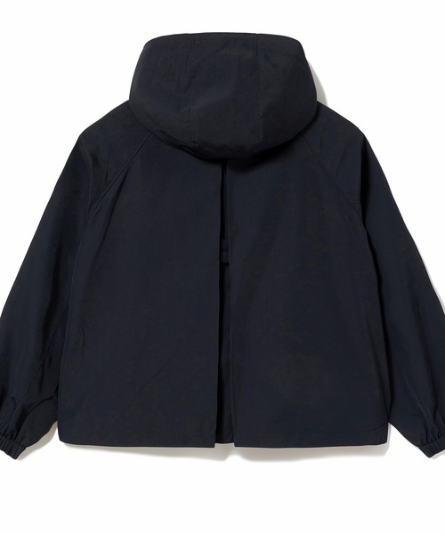 LACOSTE（ラコステ）の「インパーテッドプリーツ Aラインマウンテンパーカー（マウンテンパーカー・レディース・ブラック/ベージュ・40/38/36/34）」の10枚目の写真