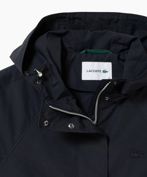 LACOSTE（ラコステ）の「インパーテッドプリーツ Aラインマウンテンパーカー（マウンテンパーカー・レディース・ブラック/ベージュ・40/38/36/34）」の14枚目の写真