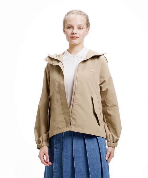 LACOSTE（ラコステ）の「インパーテッドプリーツ Aラインマウンテンパーカー（マウンテンパーカー・レディース・ブラック/ベージュ・40/38/36/34）」の20枚目の写真