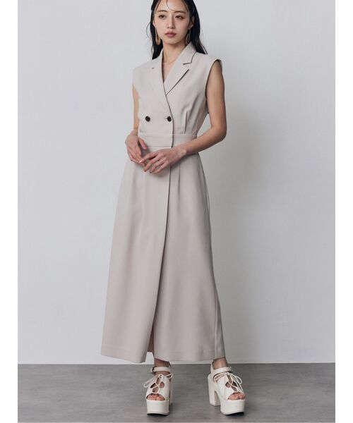 MURUA(ムルーア)の「【接触冷感】テーラードライクワンピース 夏服(ワンピース・レディース・ベージュ/ブルー/グレー・2/1)」の2枚目の写真