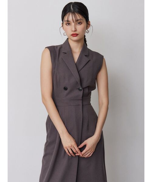 MURUA(ムルーア)の「【接触冷感】テーラードライクワンピース 夏服(ワンピース・レディース・ベージュ/ブルー/グレー・2/1)」の8枚目の写真