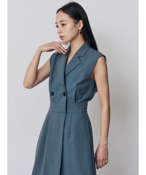 MURUA(ムルーア)の「【接触冷感】テーラードライクワンピース 夏服(ワンピース・レディース・ベージュ/ブルー/グレー・2/1)」の20枚目の写真