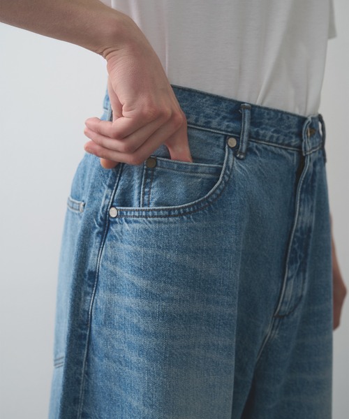 STUDIOUS（ステュディオス）の「【STUDIOUS】Barrel Denim pants（デニムパンツ・メンズ・ブラック/ブルー・1/3/2）」の21枚目の写真