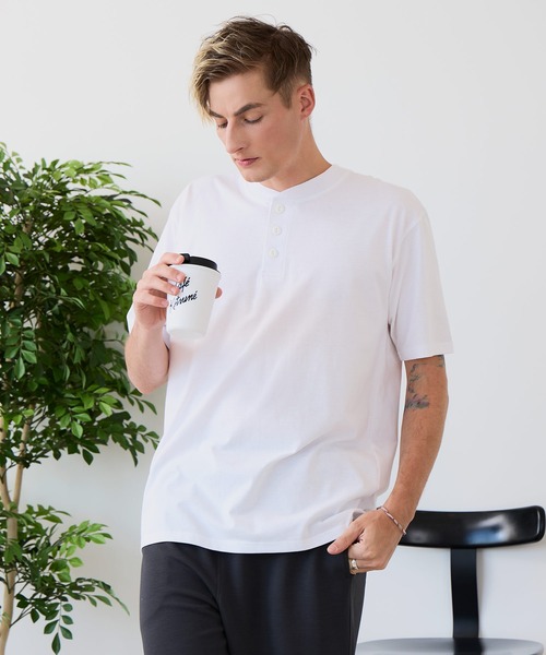 JEANS MATE(ジーンズメイト)の「【ZERO STAIN/ゼロステイン】汗染みの目立ちにくいTシャツ ZEROSTAIN ヘンリーネックTシャツ 防汚 UVカット 綿タッチ・厚手(Tシャツ/カットソー・メンズ・ブラック/オフホワイト/スミクロ/ホワイト・LARGE/MEDIUM/X-LARGE)」の10枚目の写真
