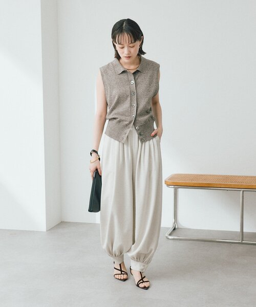 RIVE DROITE（リヴドロワ）の「予約【抜け感のある印象に】メランジポロカラーベスト（ニット/セーター・レディース・モカ/グレー・FREE）」の13枚目の写真