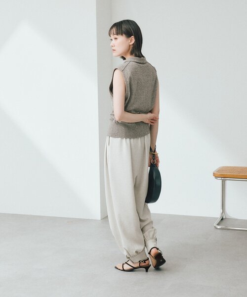 RIVE DROITE（リヴドロワ）の「予約【抜け感のある印象に】メランジポロカラーベスト（ニット/セーター・レディース・モカ/グレー・FREE）」の14枚目の写真