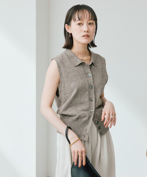 RIVE DROITE（リヴドロワ）の「予約【抜け感のある印象に】メランジポロカラーベスト（ニット/セーター・レディース・モカ/グレー・FREE）」の15枚目の写真