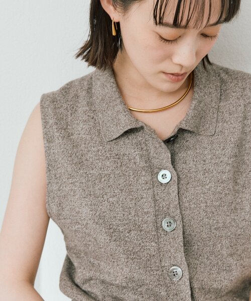 RIVE DROITE（リヴドロワ）の「予約【抜け感のある印象に】メランジポロカラーベスト（ニット/セーター・レディース・モカ/グレー・FREE）」の19枚目の写真