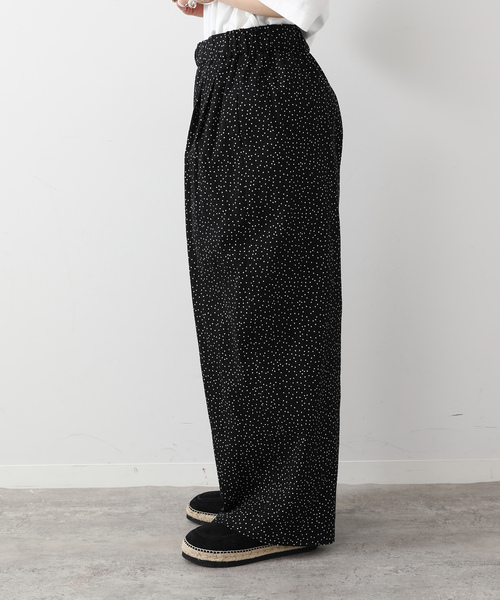 JOURNAL STANDARD LUXE(ジャーナルスタンダード ラックス)の「ドットプリントフロントタックパンツ(その他パンツ・レディース・ブラック・FREE)」の9枚目の写真
