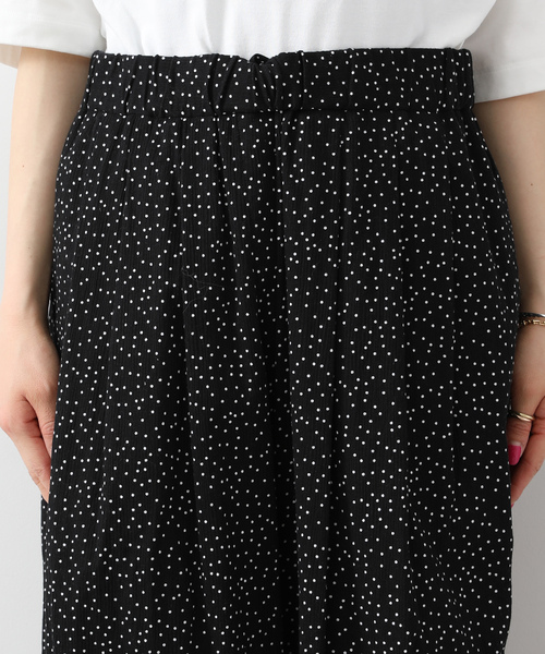 JOURNAL STANDARD LUXE(ジャーナルスタンダード ラックス)の「ドットプリントフロントタックパンツ(その他パンツ・レディース・ブラック・FREE)」の11枚目の写真