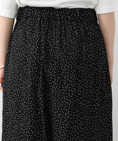 JOURNAL STANDARD LUXE(ジャーナルスタンダード ラックス)の「ドットプリントフロントタックパンツ(その他パンツ・レディース・ブラック・FREE)」の12枚目の写真