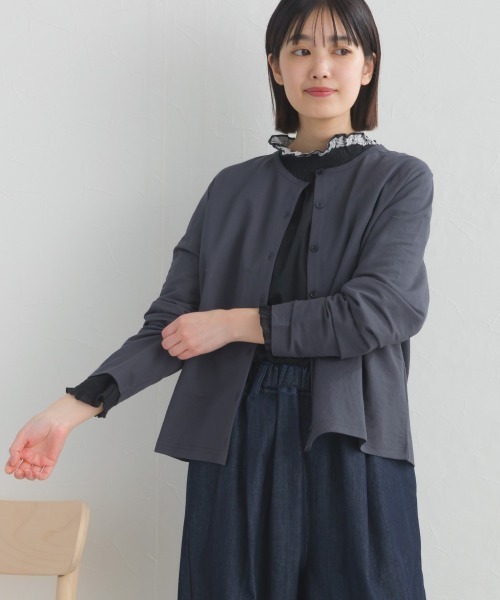 OMNES（オムネス）の「接触冷感クルーネック長袖カーディガン（カーディガン/ボレロ・レディース・グレー系その他/ブラウン/レッド/ダークグレー/ミント/イエロー・FREE）」の2枚目の写真