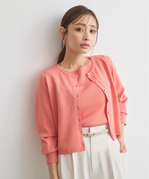 COHINA(コヒナ)の「グロッシーゴールドボタンカーディガン 【低身長・小柄女性】(カーディガン/ボレロ・レディース・ブルー/ネイビー/ホワイト/ピンク・ONE SIZE)」の12枚目の写真