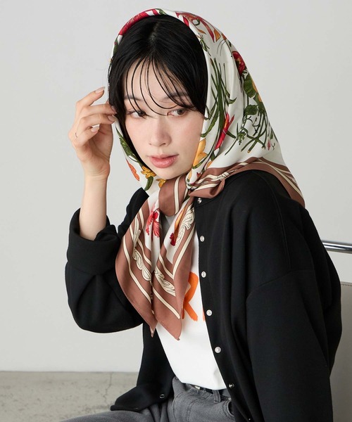 BONLECILL Marche(ボンルシールマルシェ)の「【BONLECILL Marche】アソート柄大判スカーフ 90×90(バンダナ/スカーフ・レディース・ブラック系1/ブラック/ホワイト/ブラウン・FREE)」の22枚目の写真