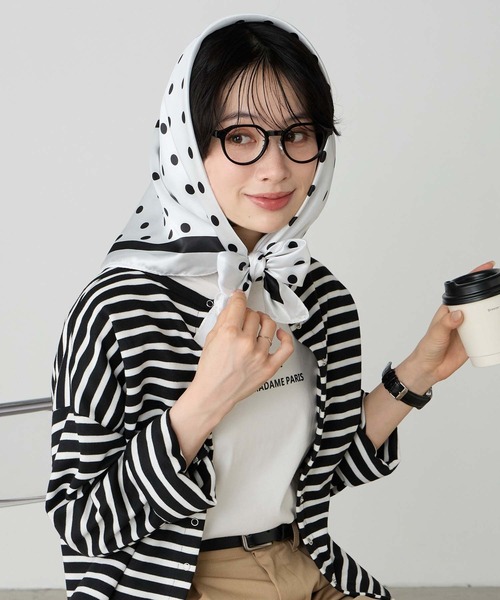 BONLECILL Marche(ボンルシールマルシェ)の「【BONLECILL Marche】アソート柄大判スカーフ 90×90(バンダナ/スカーフ・レディース・ブラック系1/ブラック/ホワイト/ブラウン・FREE)」の7枚目の写真
