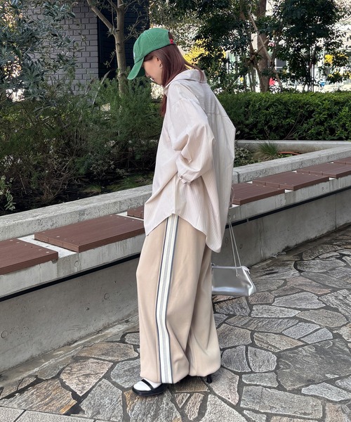 ISOOK(アイスー)の「【ISOOK / アイスー】配色ラインワイドパンツ / トラックパンツ ジャージ ビッグシルエット ドロスト ZOZOTOWN限定(スウェットパンツ・レディース・グレー/ブラック/ベージュ・FREE)」の11枚目の写真