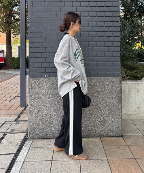 ISOOK(アイスー)の「【ISOOK / アイスー】配色ラインワイドパンツ / トラックパンツ ジャージ ビッグシルエット ドロスト ZOZOTOWN限定(スウェットパンツ・レディース・グレー/ブラック/ベージュ・FREE)」の9枚目の写真
