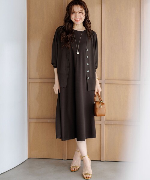 23区 L(ニジュウサンクオオキイサイズ)の「レーヨンポリエステルストレッチ ニット フレア ワンピース(ワンピース・レディース・ダークブラウン系・48/44)」の10枚目の写真