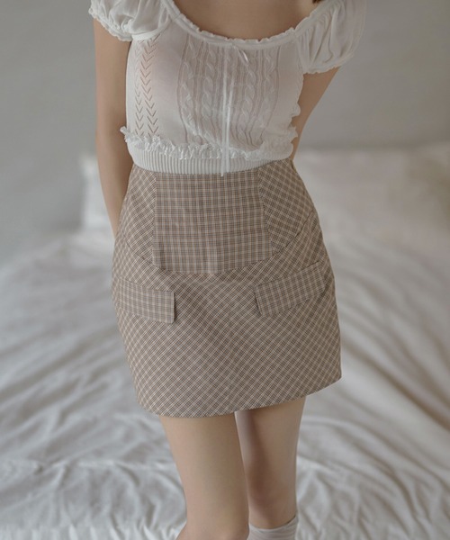 M DOLLY(エムドリー)の「Check audrey mini skirt / チェックオードリーミニスカート(スカート・レディース・ブラウン/ブラック/グレー/ベージュ・M/S)」の4枚目の写真