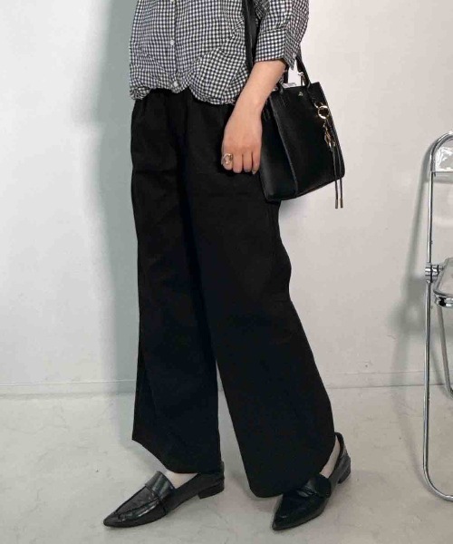 AS KNOW AS plus(アズノゥアズプラス)の「◯ベルト付き ワンポイント刺繍 ストレートチノパンツ(チノパンツ・レディース・ベージュ/カーキ/ブラック・FREE)」の15枚目の写真