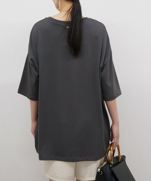 LOUNGEDRESS(ラウンジドレス)の「《着回し/秋まで着られる》オーバーサイズT(Tシャツ/カットソー・レディース・オフホワイト/チャコールグレー/ホワイト系その他・FREE)」の17枚目の写真