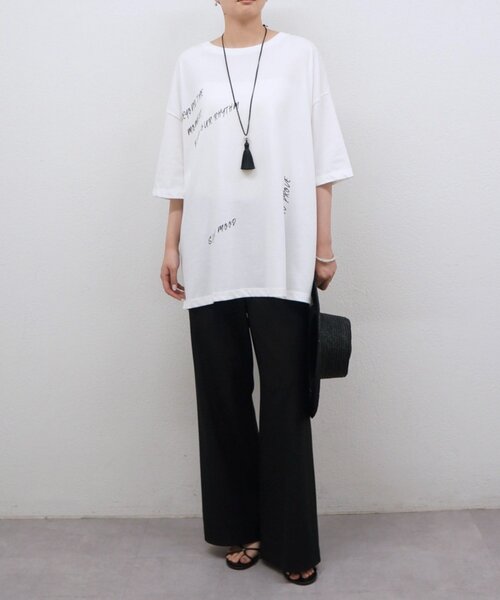 LOUNGEDRESS(ラウンジドレス)の「《着回し/秋まで着られる》オーバーサイズT(Tシャツ/カットソー・レディース・オフホワイト/チャコールグレー/ホワイト系その他・FREE)」の20枚目の写真