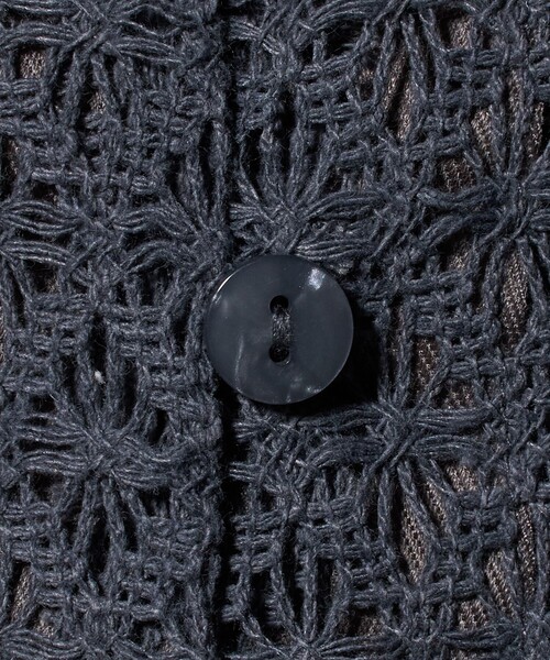 A DAY IN THE LIFE UNITED ARROWS(アデイインザライフユナイテッドアローズ)の「レース ショートスリーブシャツ ‐ウォッシャブル‐ <A DAY IN THE LIFE>(シャツ/ブラウス・レディース・ダークグレー/オフホワイト/マスタード・FREE)」の12枚目の写真