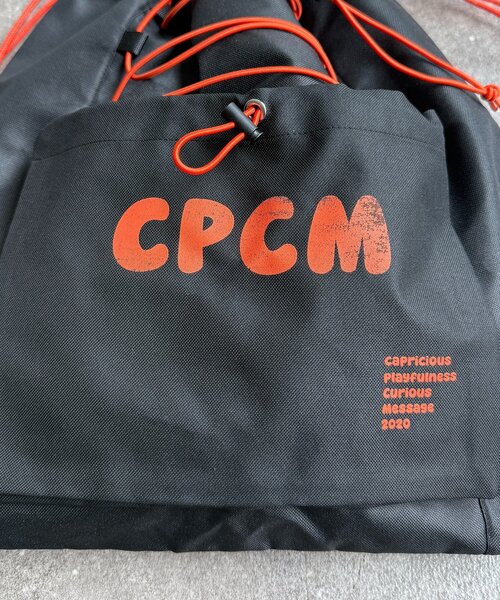 CPCM(シーピーシーエム)の「カラーロゴナップサック(トートバッグ・メンズ・ブラック/ネイビー/カーキ・FREE)」の15枚目の写真